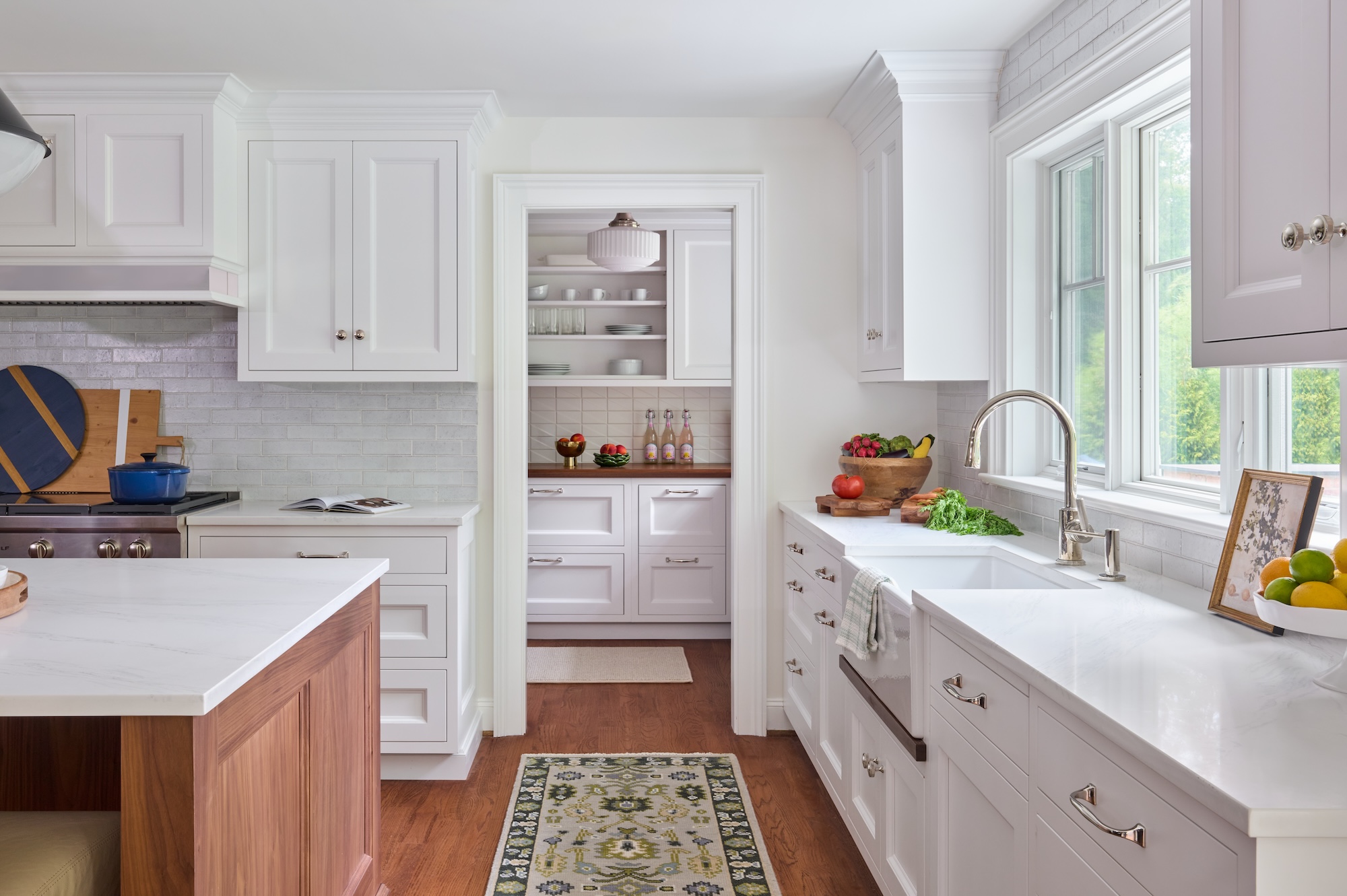 kitchen design with walk in pantry